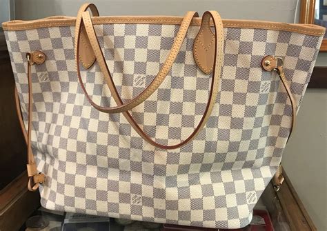 how much does a louis vuitton bag cost to make|louis vuitton bag price guide.